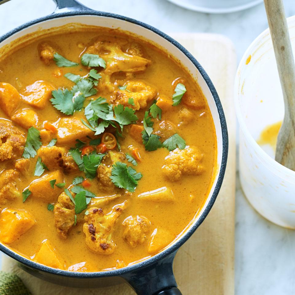 Roasted Cauliflower & Potato Curry Soup